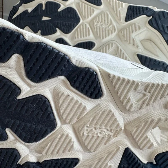 🏃🏻‍♀️💨 NIB Hoka W Arahi 8 Size 7B - Picture 6 of 8